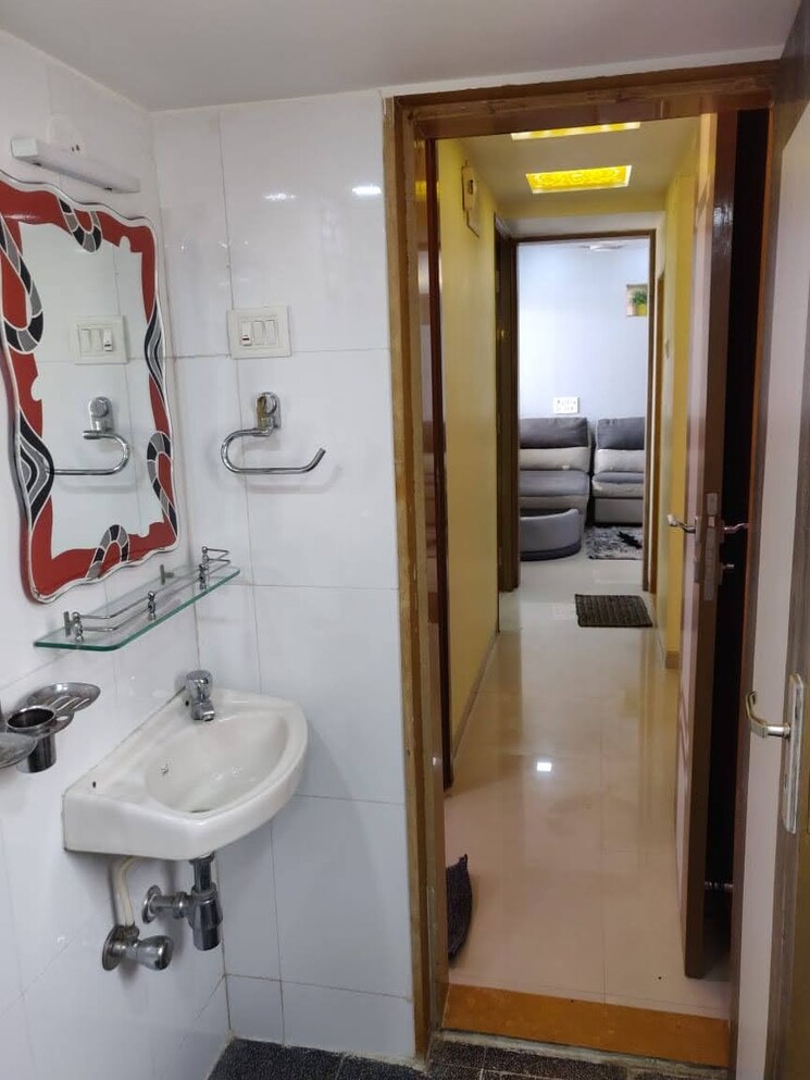 Bathroom, puranik-hometown 2 Bedroom 590 Sq.Ft. Apartment In Ghodbunder Road Thane 8988677