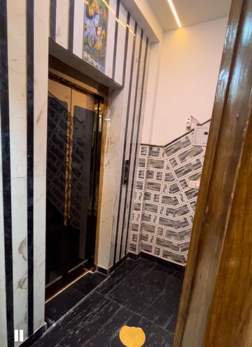 Balcony in 4 BHK Builder Floor at Shahdara – for Rent