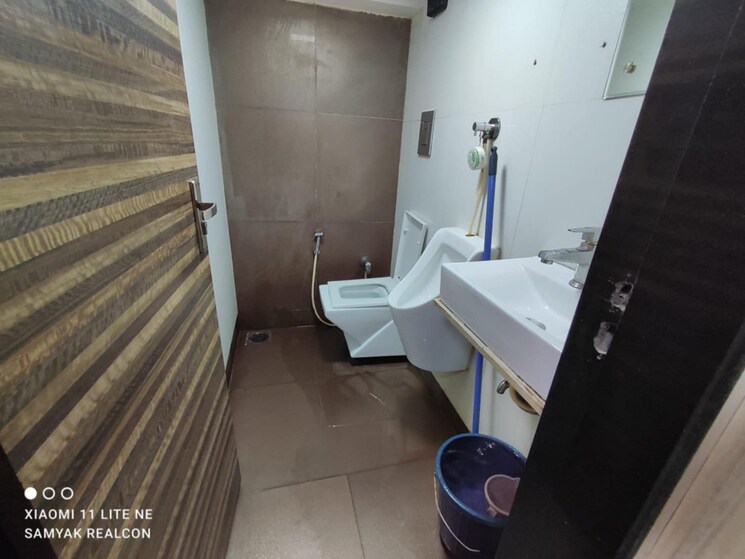 Team Area, kukreja-balaji-bhavan Commercial Shop 500 Sq.Ft. In Cbd Belapur Sector 11 Navi Mumbai 8988668