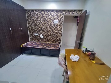 Furnished Amenities in 2 BHK Apartment at Arihant Plaza CHS, Owale – for Rent