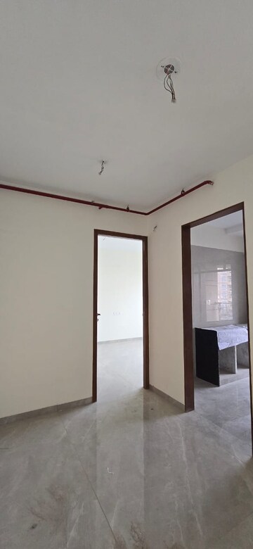 Room in 2 BHK Apartment at Hubtown Seasons, Chembur – for Rent