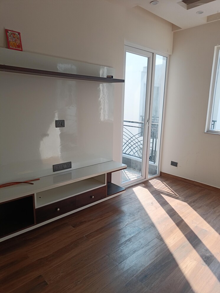 Room, ansal-api-esencia 3 Bedroom 2000 Sq.Ft. Builder Floor In Sector 67 Gurgaon 8988754