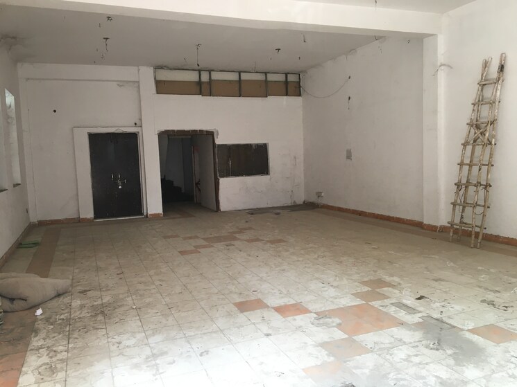 Room, sector 64 Commercial Office Space 4500 Sq.Ft. In Sector 64 Noida 8988732