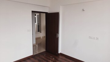 Room in 3 BHK Apartment at Hero Homes Gurgaon, Sector 104 – for Rent