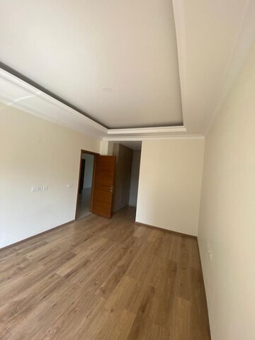 Room in 4 BHK Apartment at Central Park 3 Flower Valley, Sohna Sector 33 – for Rent