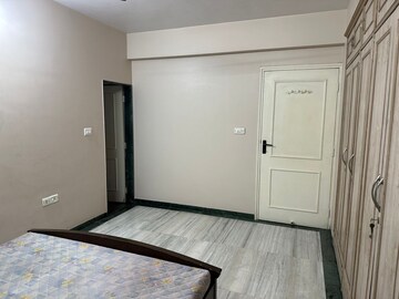 Room in 1 BHK Apartment at Hiranandani Estate Penrose, Thane West – for Rent