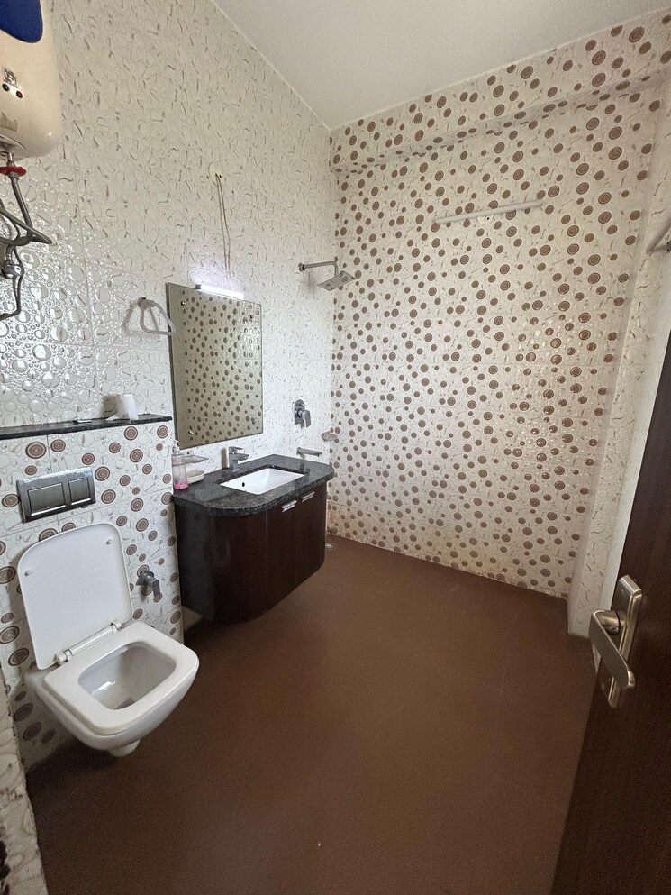 Bathroom, vatika-city 1 RK 450 Sq.Ft. Builder Floor In Sector 49 Gurgaon 8988812