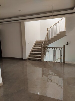 5 BHK Independent House For Sale in Sahastradhara Road