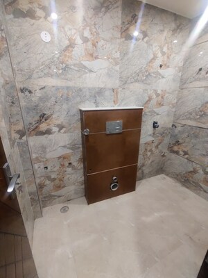 Furnished Amenities in 5 BHK Independent House at Sahastradhara Road – for Sale