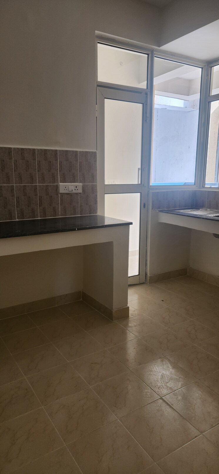 Balcony, sare-petioles 4 Bedroom 2180 Sq.Ft. Apartment In Sector 92 Gurgaon 8988846