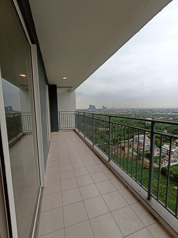 Balcony in 4 BHK Apartment at Godrej Woods, Sector 43 – for Rent