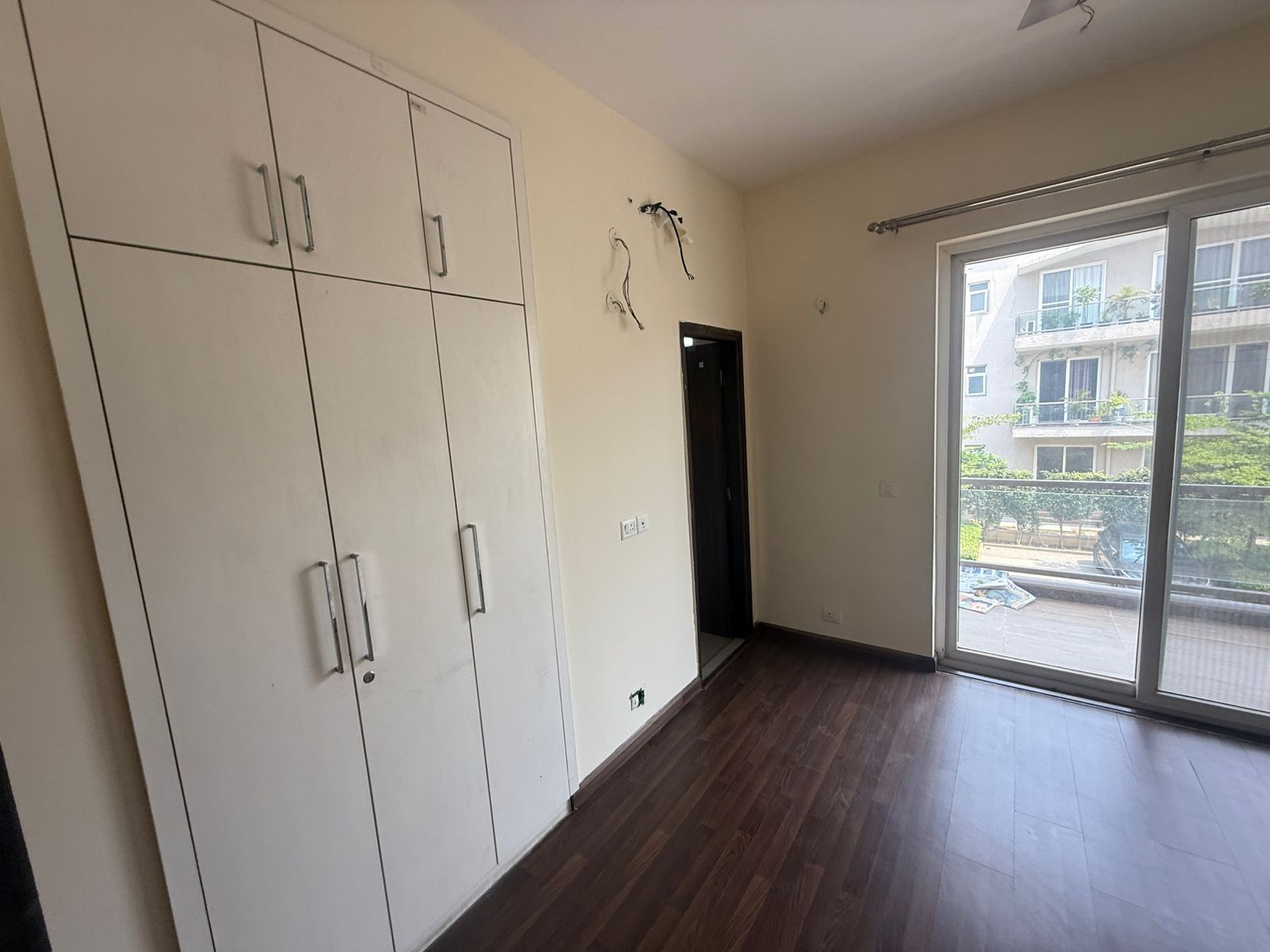 3 BHK Apartment For Rent in Shapoorji Pallonji Joyvil