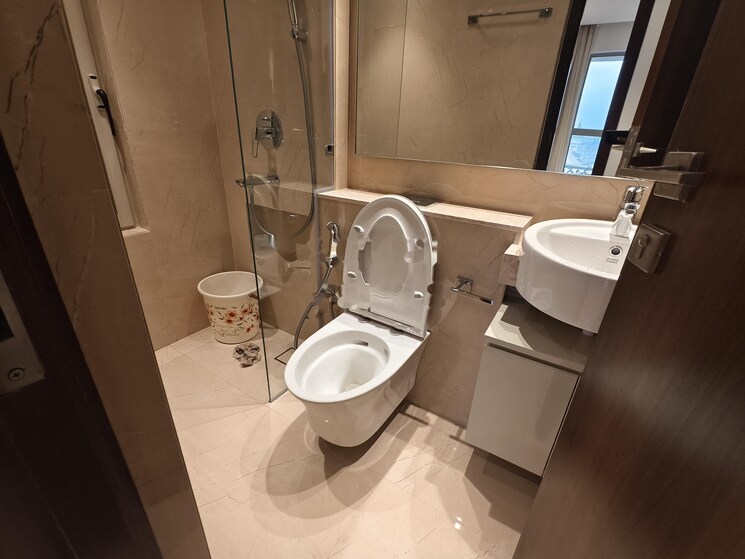 Attached Bathroom, hiranandani-highland 2 Bedroom 642 Sq.Ft. Apartment In Powai Mumbai 8988833