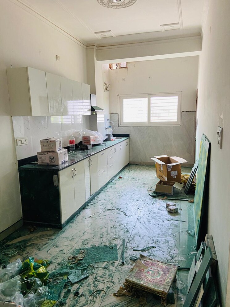 Kitchen, jakhan rajpur road 2 Bedroom 1400 Sq.Ft. Builder Floor In JakhaN Rajpur Road Dehradun 8988859