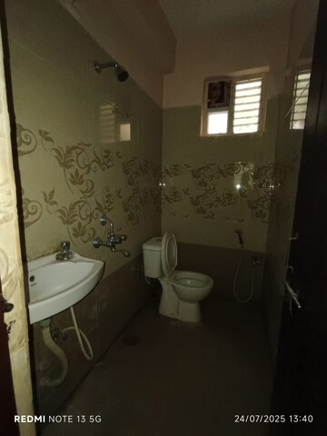 Bathroom in 2 BHK Apartment at Tarnaka – for Rent