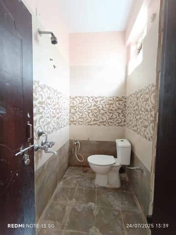 Bathroom in 2 BHK Apartment at Tarnaka – for Rent