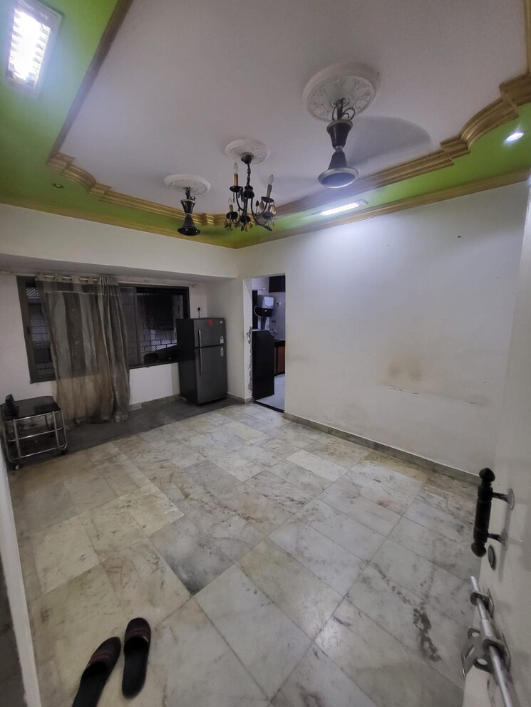 Room, satellite-garden 1 Bedroom 400 Sq.Ft. Apartment In Goregaon East Mumbai 8988952