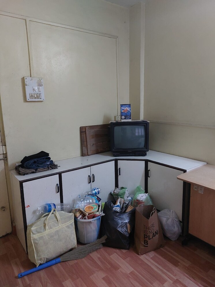 Other, samarth-chs-bhusari-colony 1 Bedroom 500 Sq.Ft. Apartment In Kothrud Pune 8988915