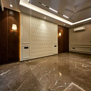 Room in 4 BHK Builder Floor at Greater Kailash I – for Sale