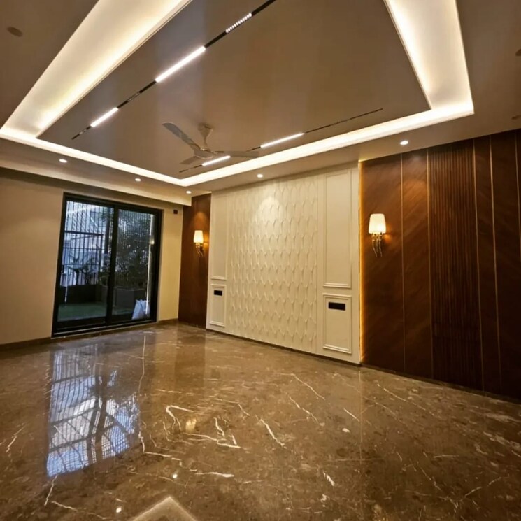 Room, greater kailash i 4 Bedroom 4500 Sq.Ft. Builder Floor In Greater Kailash I Delhi 8988965