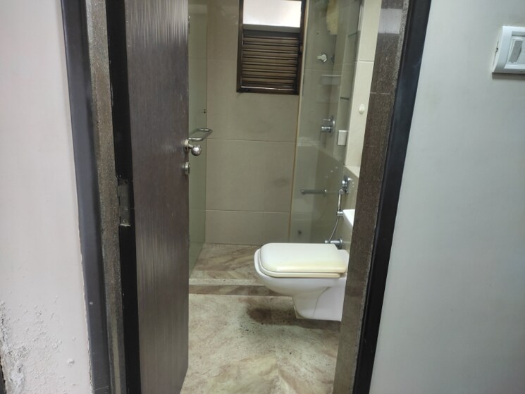 Bathroom, runwal-garden-city 2 Bedroom 596 Sq.Ft. Apartment In Balkum Pada Thane 8989059