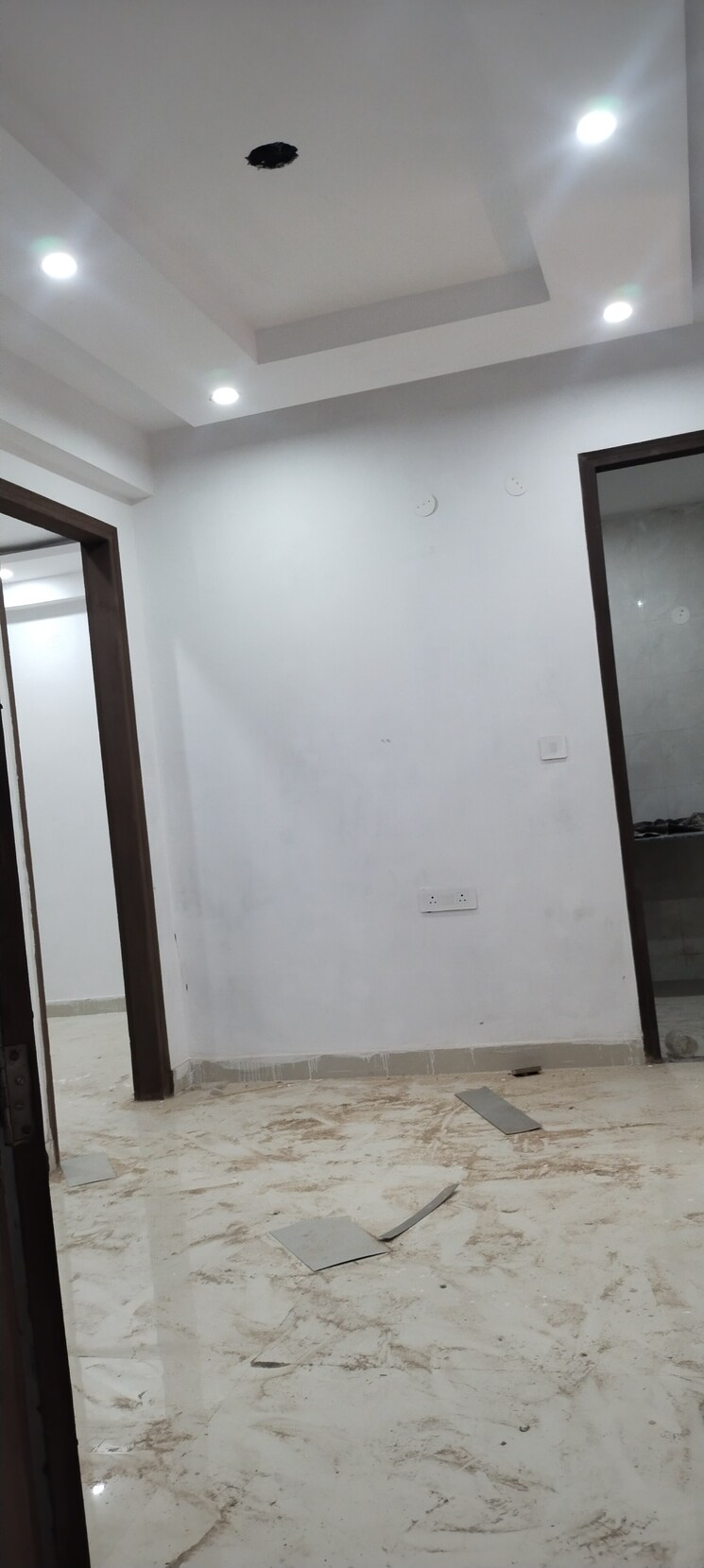 Room, mayur vihar phase 1 3 Bedroom 900 Sq.Ft. Builder Floor In Mayur Vihar Phase 1 Delhi 8988992