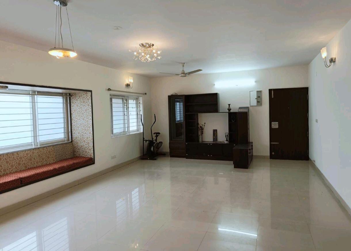 2.5 BHK + Extra Room Apartment For Rent in Mythreyi Aikya