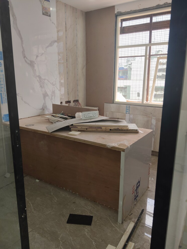 Bedroom, netaji subhash place Commercial Office Space 549 Sq.Ft. In Netaji Subhash Place Delhi 8989014