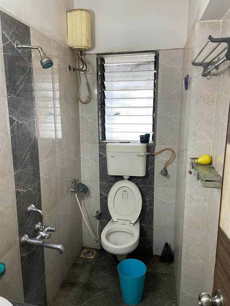 Bathroom, crescent-solitaire 1 Bedroom 690 Sq.Ft. Apartment In Sakinaka Mumbai 8989030