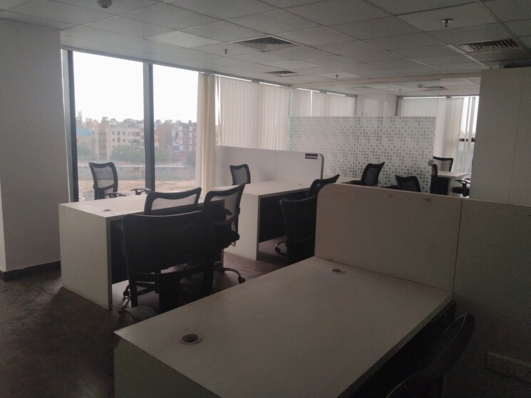 Team Area, netaji subhash place Commercial Office Space 959 Sq.Ft. In Netaji Subhash Place Delhi 8989052