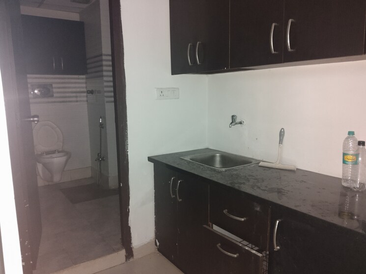 Kitchen, netaji subhash place Commercial Office Space 959 Sq.Ft. In Netaji Subhash Place Delhi 8989052