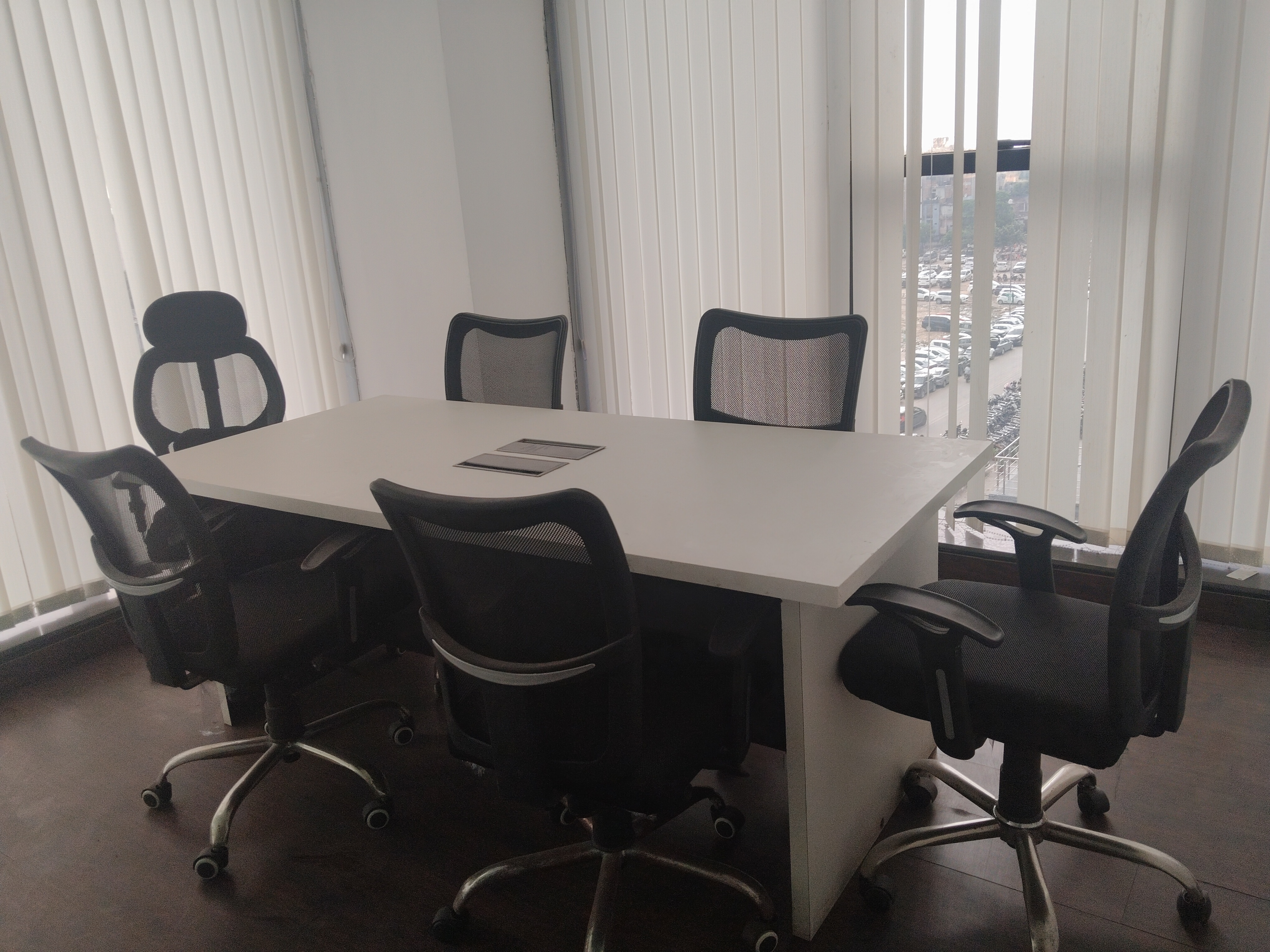 Office Space For Rent in Krishna Apra 