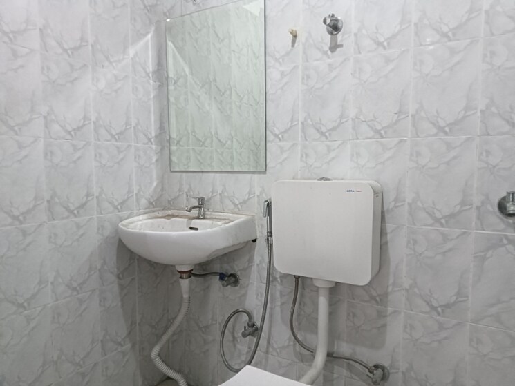 Bathroom, sarvome-shree-homes 3 Bedroom 745 Sq.Ft. Apartment In Sector 45 Faridabad 8989152