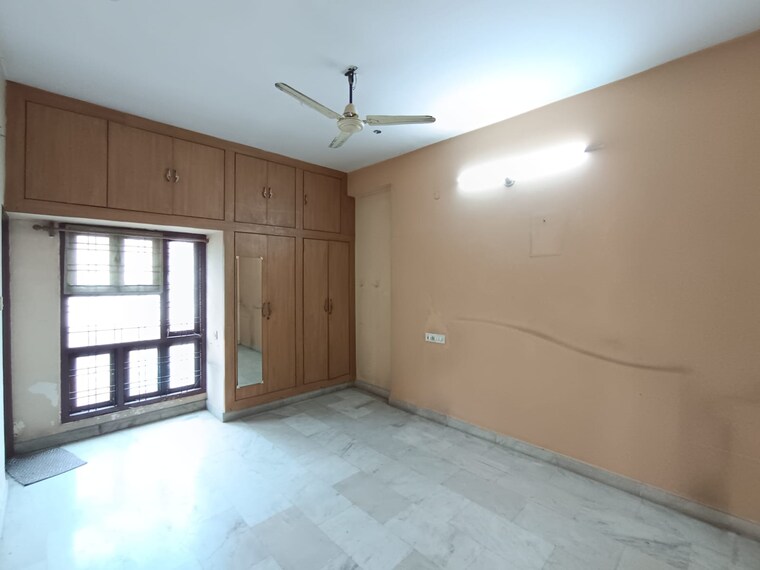 Room, tarnaka 2 Bedroom 1050 Sq.Ft. Apartment In Tarnaka Hyderabad 8989090