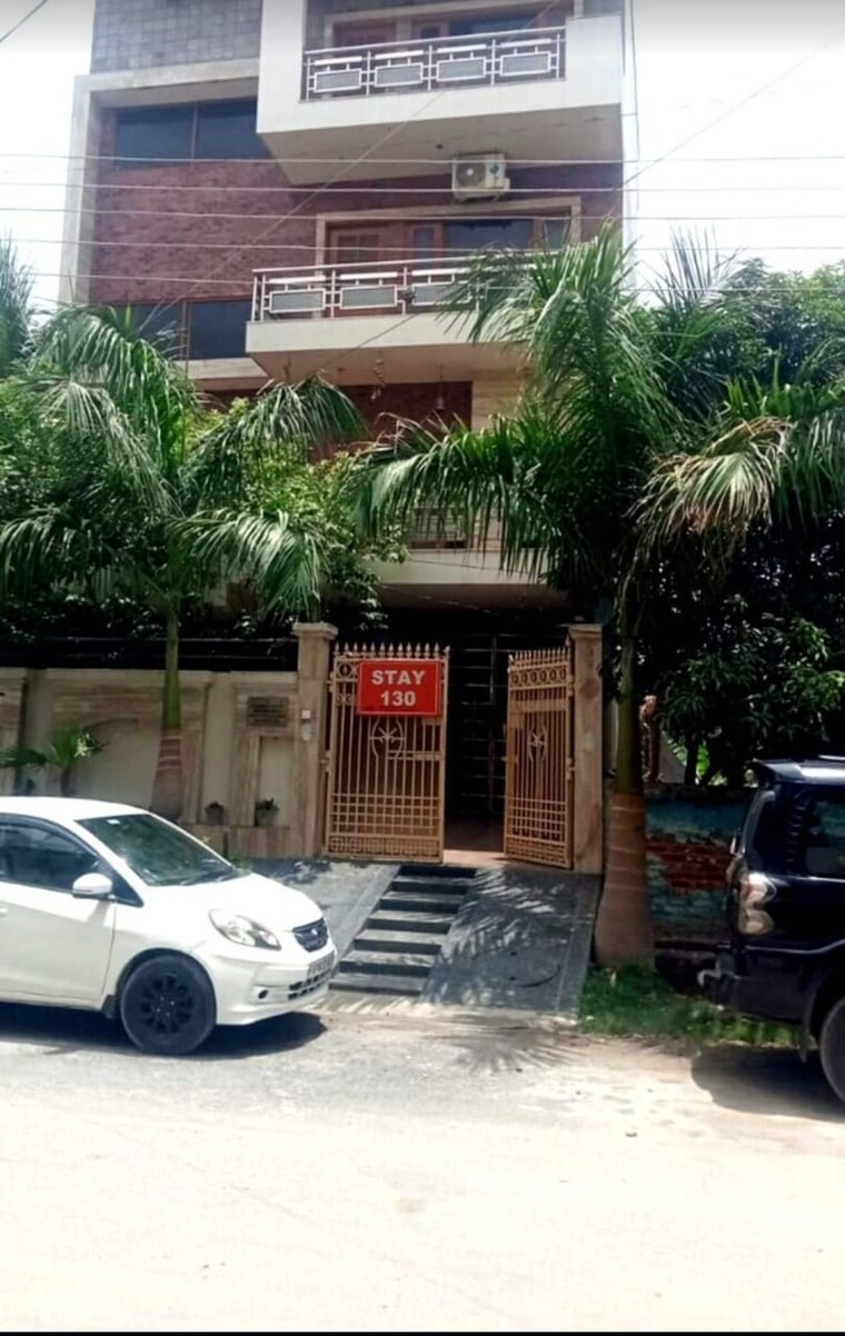 Exterior View, sector 130 6+ Bedroom 225 Sq.Mt. Villa In Sector 130 Noida 8989136