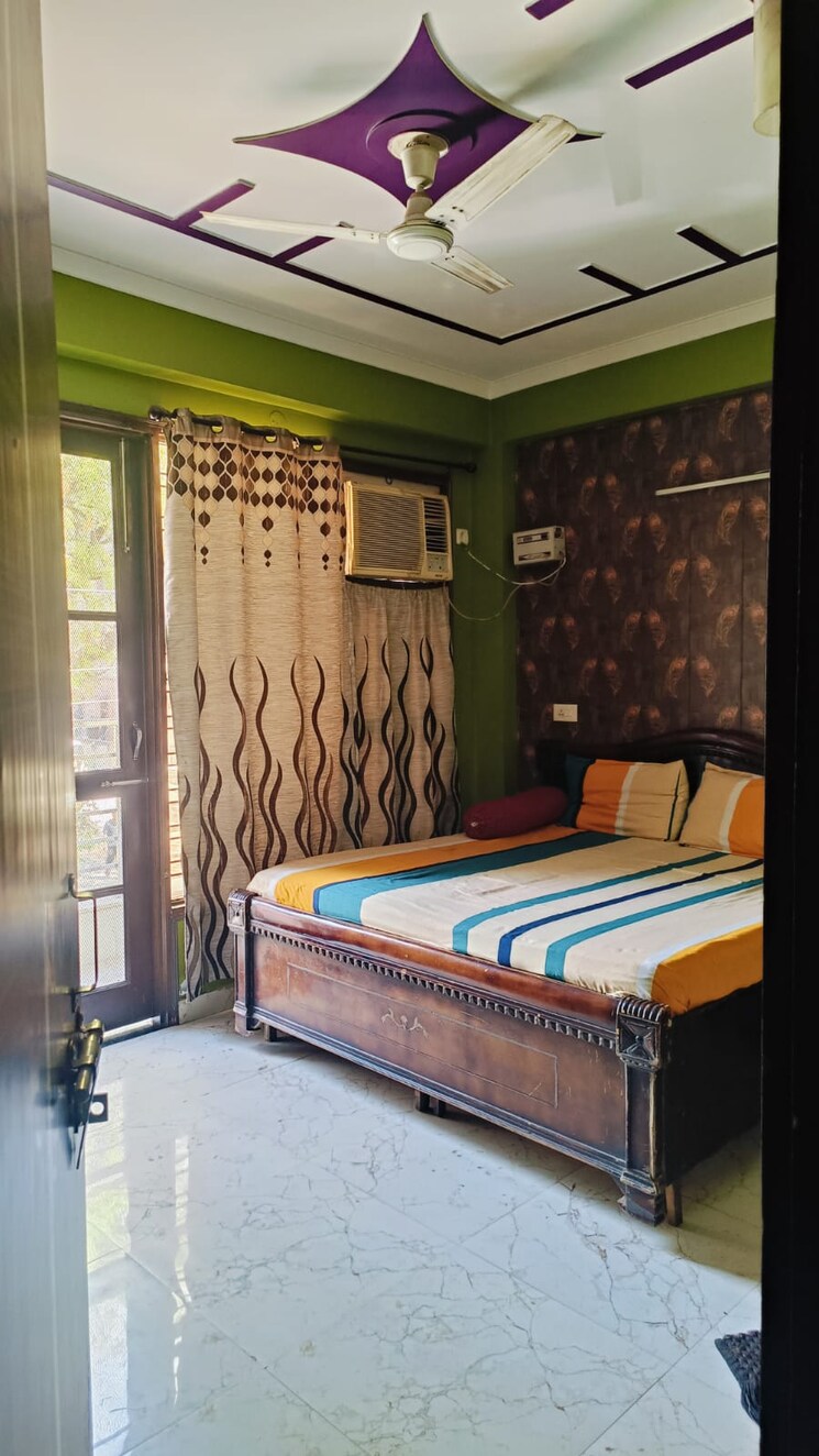 Bedroom, sector 14 3 Bedroom 1600 Sq.Ft. Builder Floor In Sector 14 Gurgaon 8988320