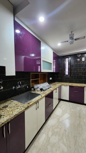Kitchen in 3 BHK Builder Floor at Patel Nagar – for Rent