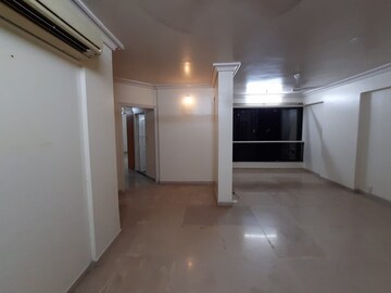 Room in 2 BHK Apartment at Hiranandani Garden Brentwood, Powai – for Rent