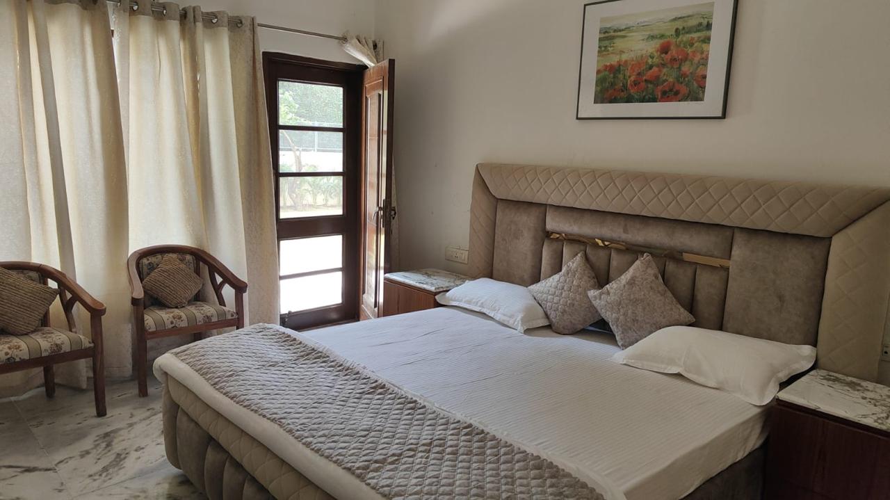 3 BHK + Pooja Room,Servant Room,Study Room,Extra Room Independent House For Sale in Sector 8