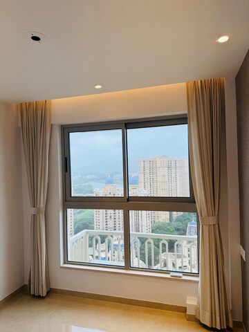 Room in 2 BHK Apartment at Hiranandani Highland, Powai – for Rent
