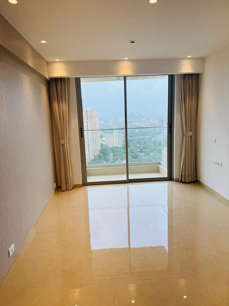 2 BHK + Pooja Room Apartment For Rent in Hiranandani Highland