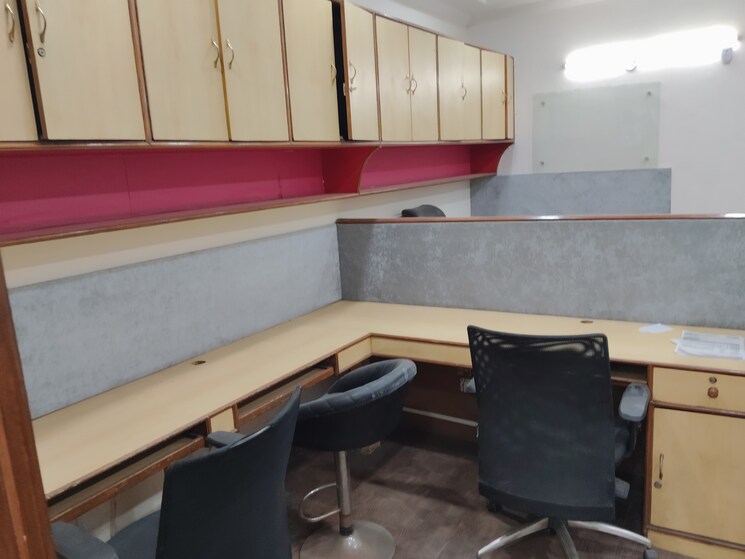 Team Area, netaji subhash place Commercial Office Space 548 Sq.Ft. In Netaji Subhash Place Delhi 8989174