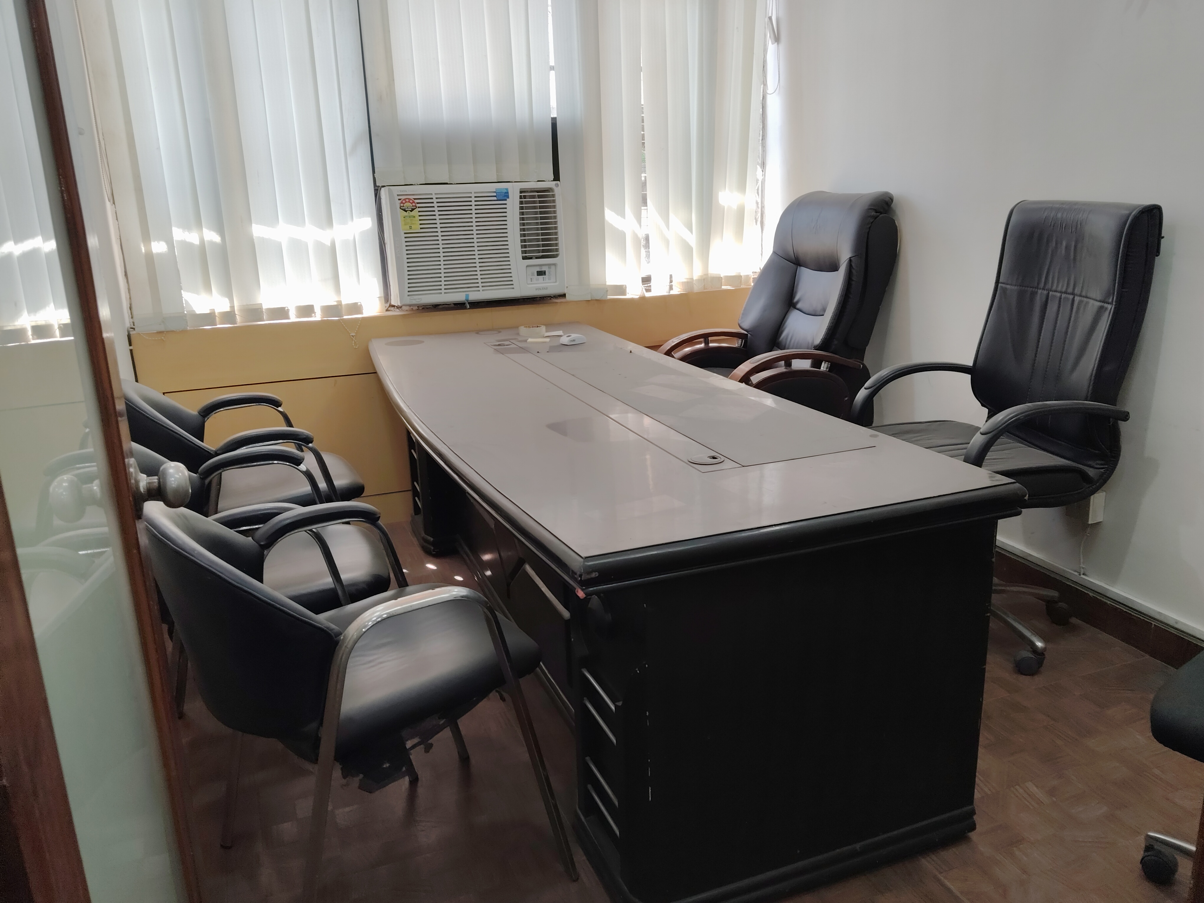 Office Space For Rent in Itl Twin Tower 