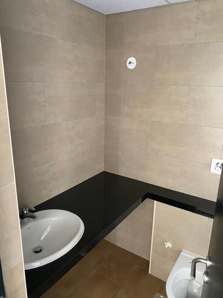 Bathroom, sobha-city-gurgaon 3 Bedroom 1710 Sq.Ft. Apartment In Sector 108 Gurgaon 8989180