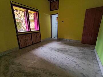 2 BHK Builder Floor For Sale in Sakher Bazar