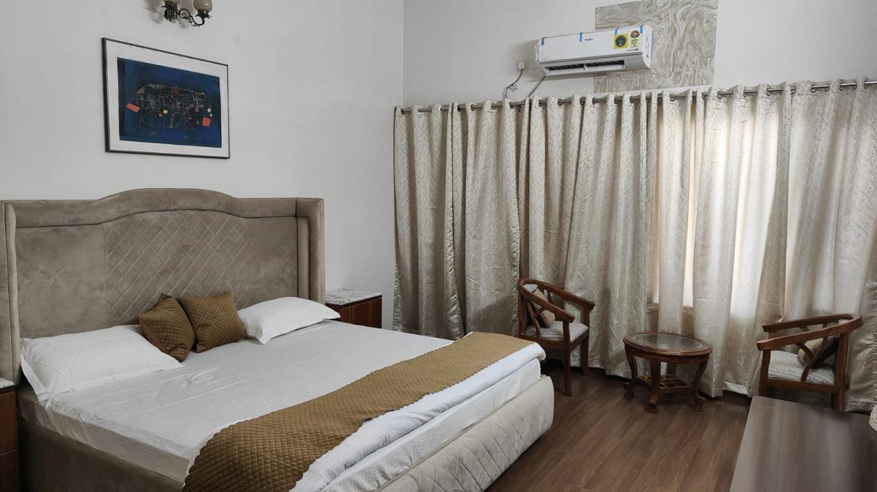 3 BHK + Pooja Room,Servant Room,Study Room,Extra Room Independent House For Sale in Sector 9 Panchkula