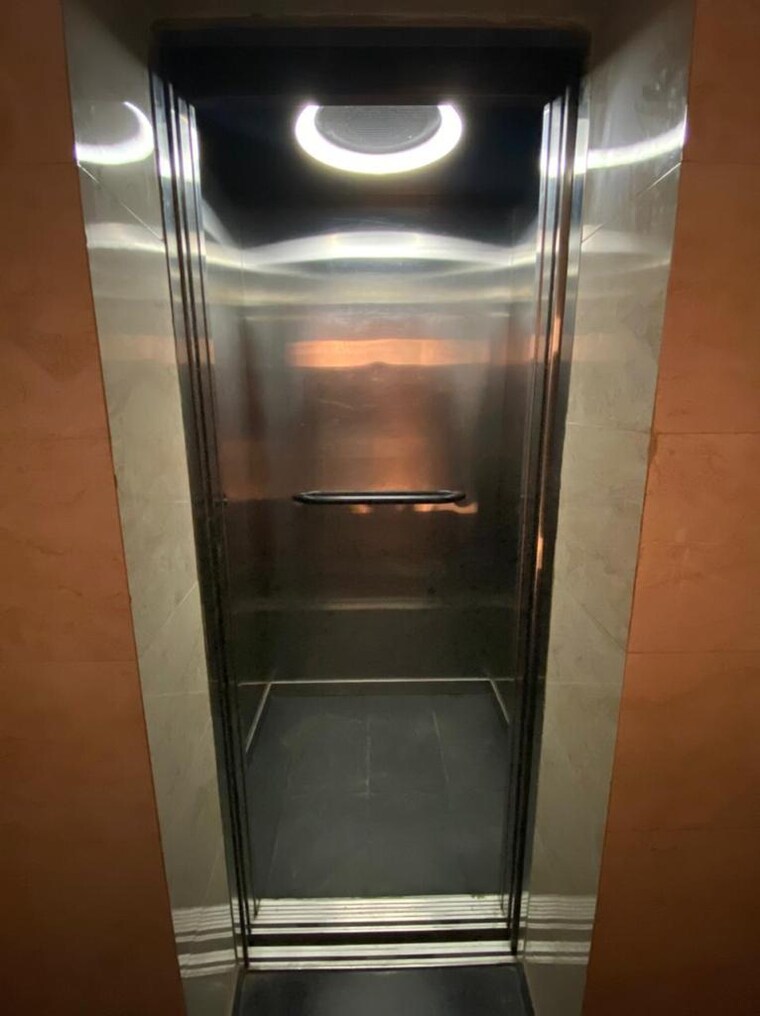 undefined, mayur vihar phase 1 3 Bedroom 900 Sq.Ft. Builder Floor In Mayur Vihar Phase 1 Delhi 8989297