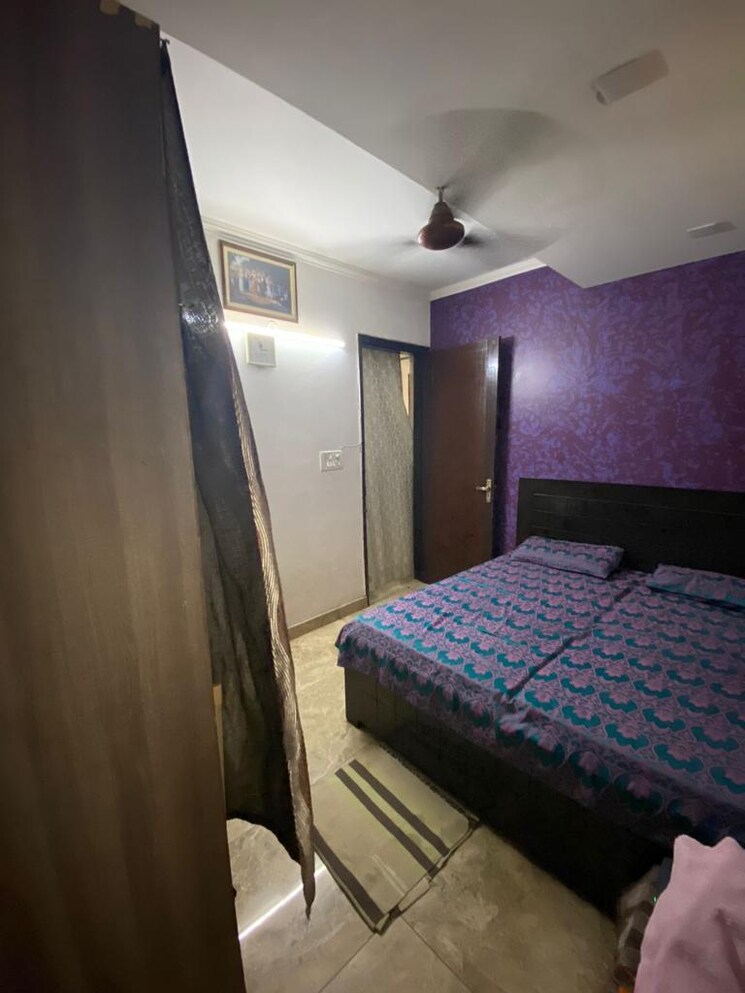 Bedroom, mayur vihar phase 1 3 Bedroom 900 Sq.Ft. Builder Floor In Mayur Vihar Phase 1 Delhi 8989297