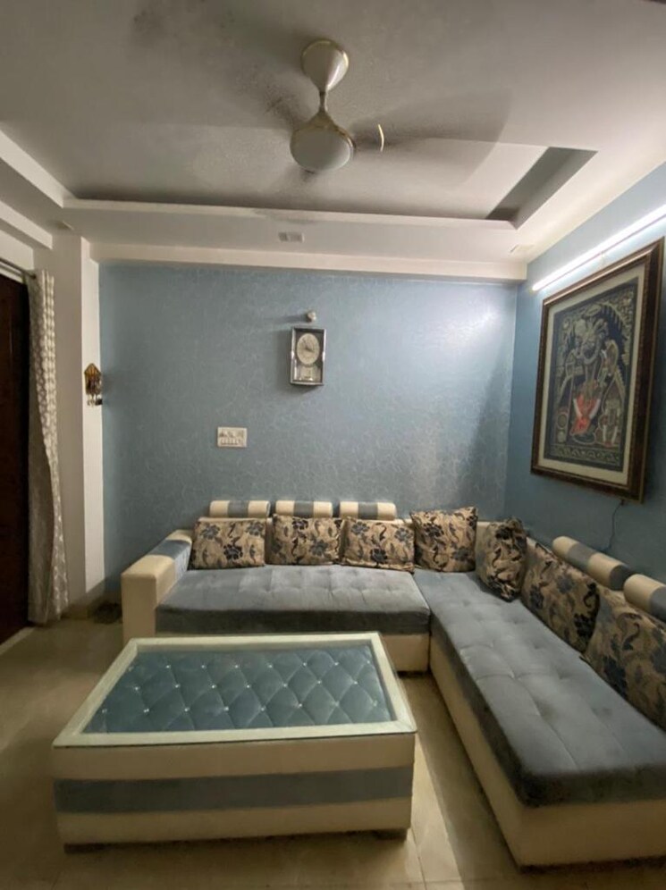 Living Room, mayur vihar phase 1 3 Bedroom 900 Sq.Ft. Builder Floor In Mayur Vihar Phase 1 Delhi 8989297