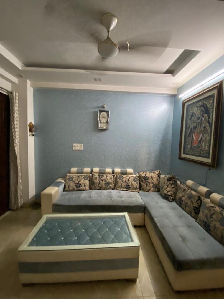 Living Room, mayur vihar phase 1 3 Bedroom 900 Sq.Ft. Builder Floor In Mayur Vihar Phase 1 Delhi 8989297